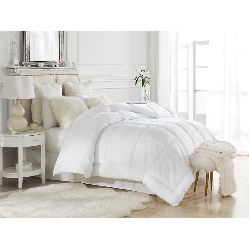 Tahari Extra Soft Prewashed Down Alternative Single Comforter