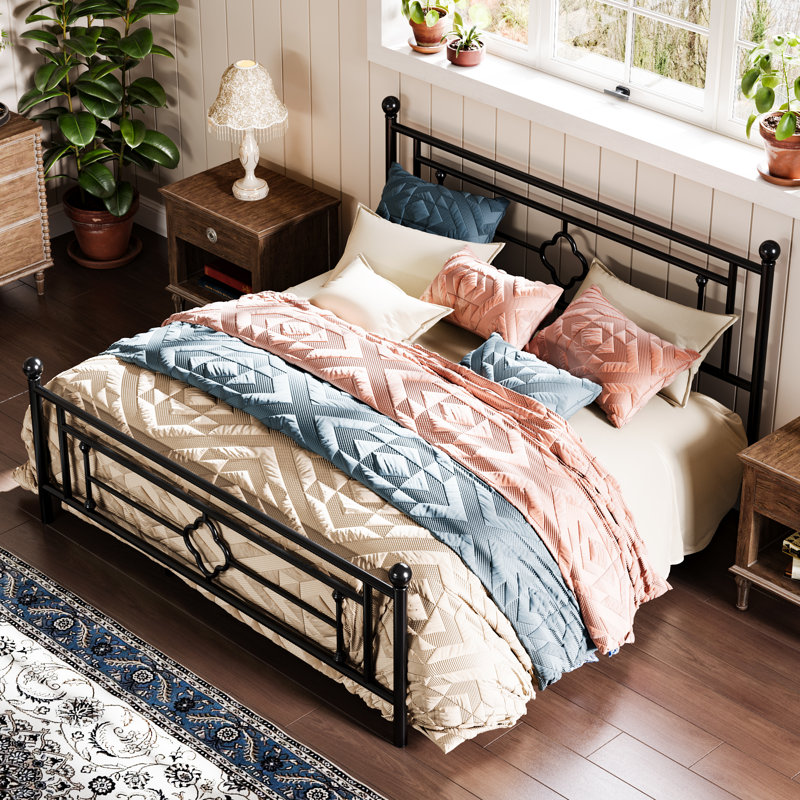14 Inch Metal Platform Bed Frame - Victorian Vintage Style Color: Black, Size: Queen