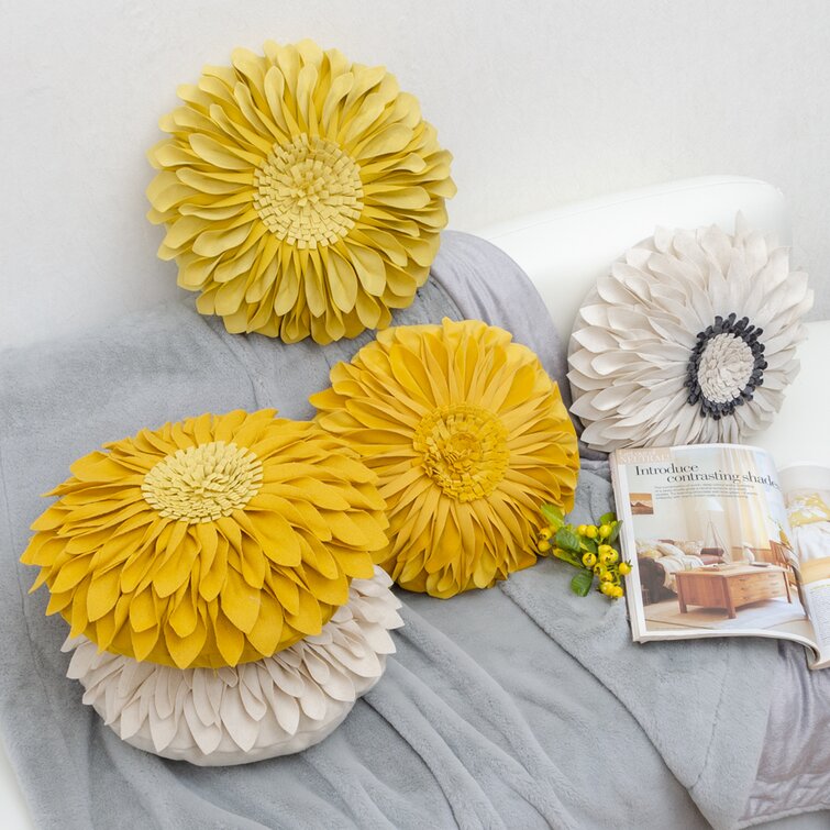 JWH Green and Yellow 3D Sunflower Pillow Covers Handmade Flower Pillowcase Farmhouse Decorative Cushion Cover Round Shaped Aesthetic Home Sofa Couch Decor Protector with Zipper Sham 14 Inch Ombre
