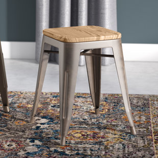Go to store & view more images 17 Stories Georgii 18