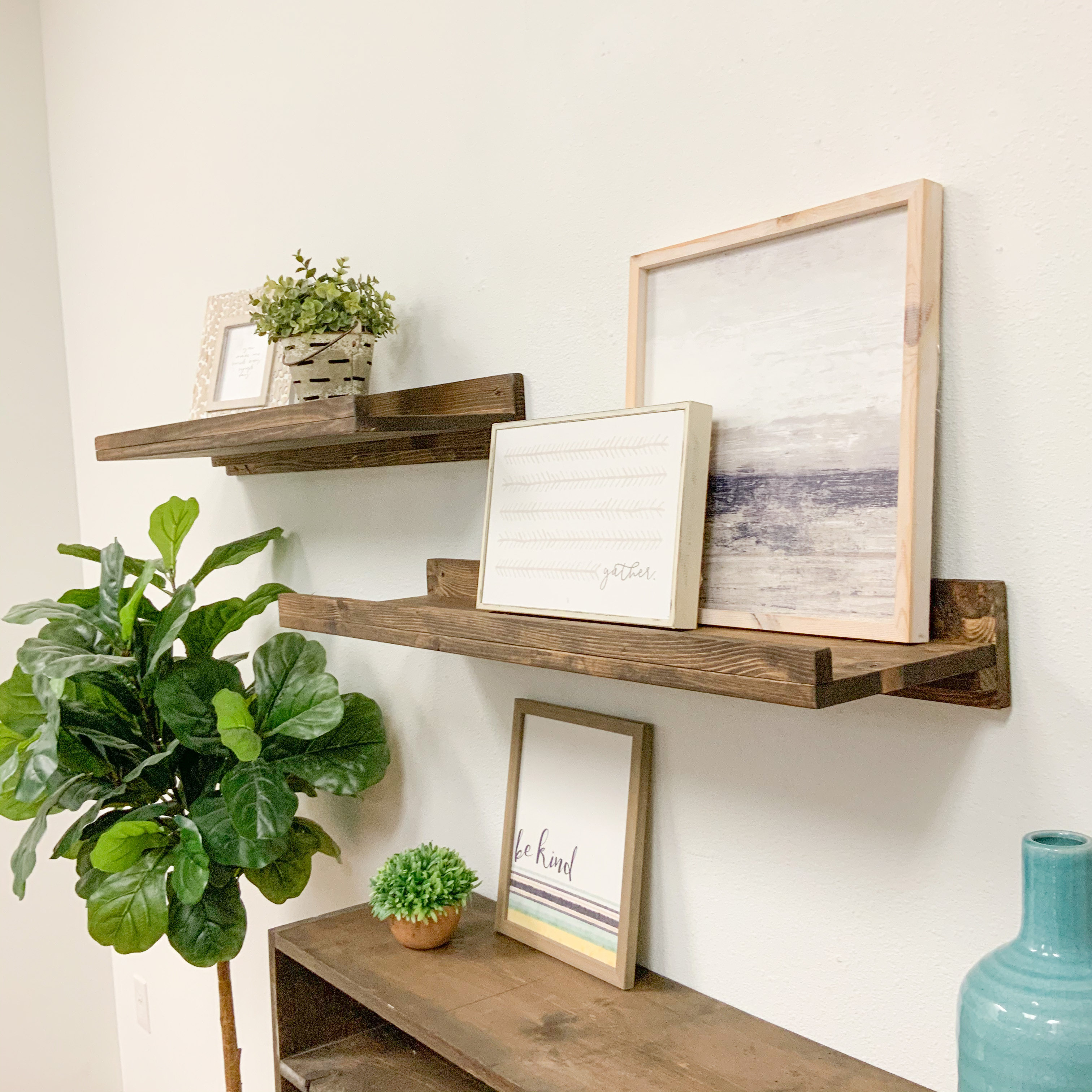 SHABBY CHIC 3 SHELF SOLID PINE COUNTRY COTTAGE WALL SHELF