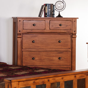 Hawthorne 6 Drawer Chest by Loon Peak
