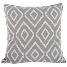 Best Ekra Cashmere Blend Throw Pillow in Grey Best Ekra Cashmere Blend Throw Pillow in Grey
