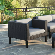 Fresh Oakland Lounge Chair with Cushion