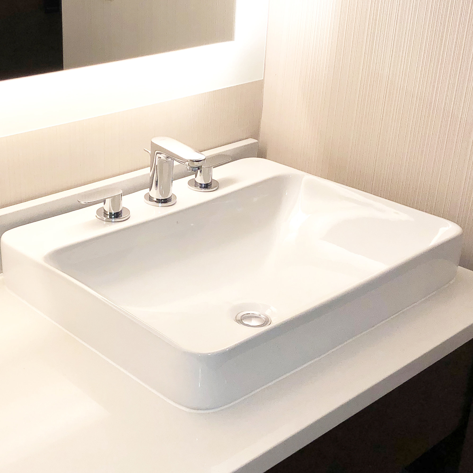 Vitreous China Rectangular DropIn Bathroom Sink with Overflow NSK1376