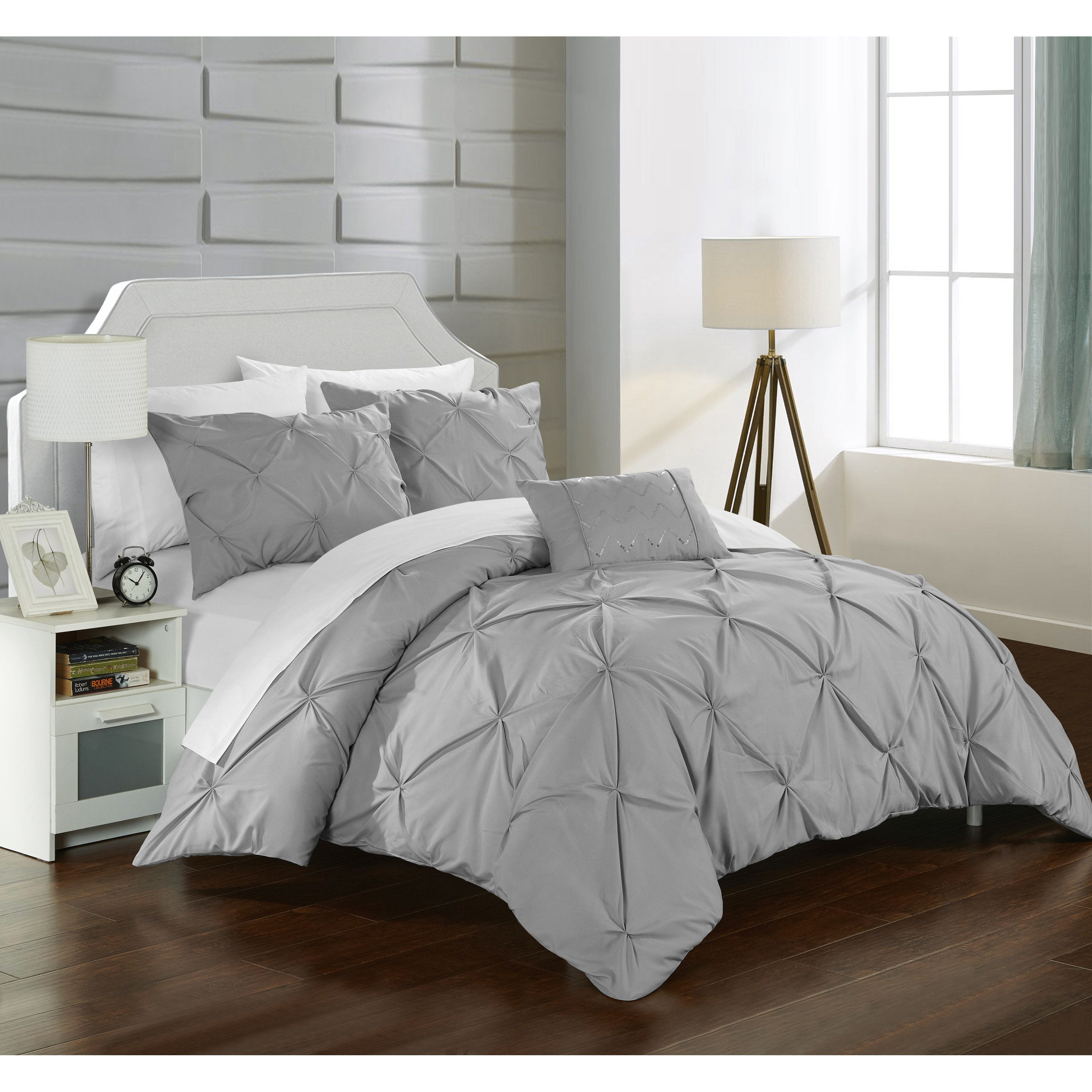 Chic Home Daya 8 Piece Duvet Cover Set Reviews Wayfair Chic Home Daya 8 Piece Duvet Cover Set