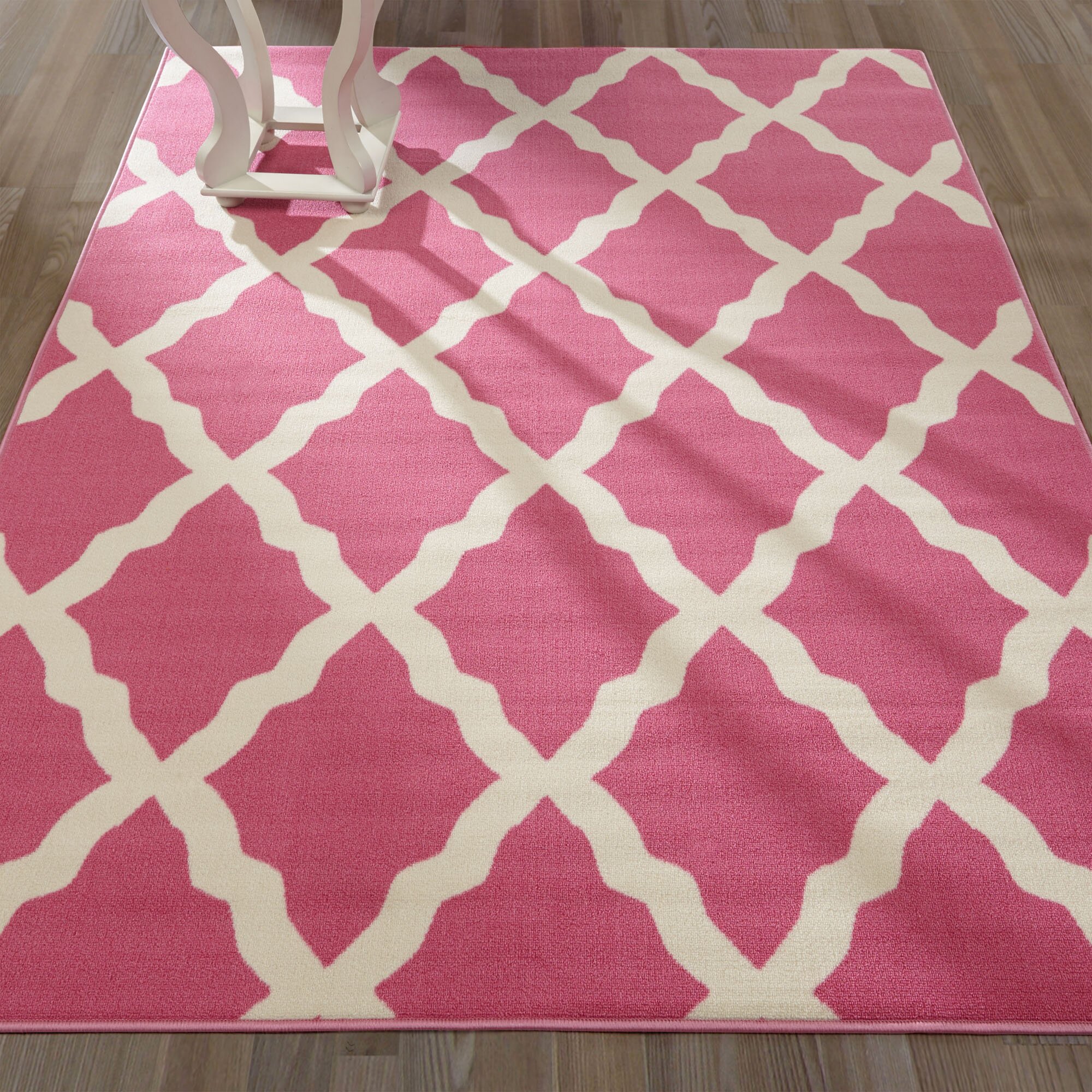 Hot Pink Rug Pair Neutral Furniture With A Vibrant Hot Pink Rug