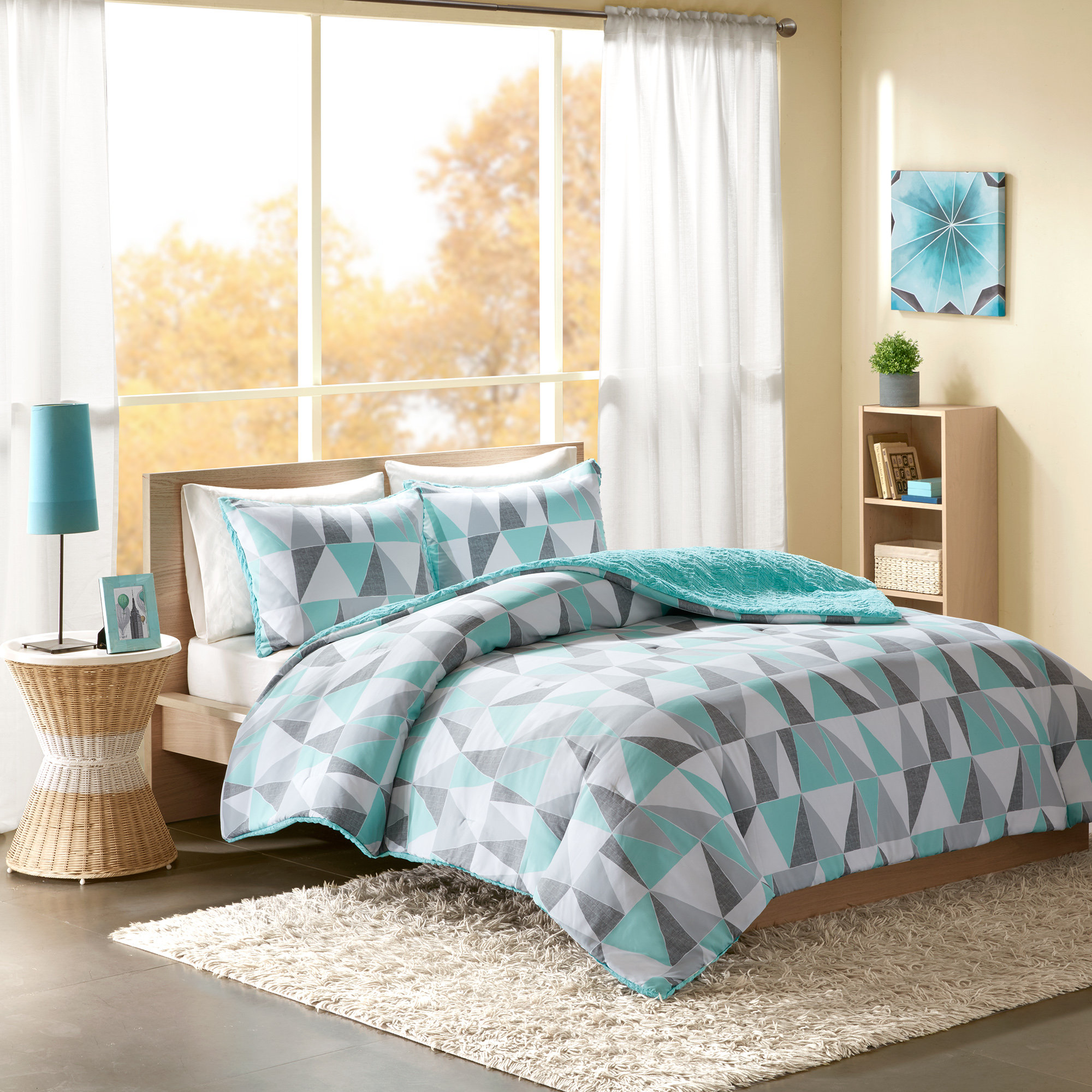 Intelligent Design Ellie Reversible Comforter Set & Reviews Wayfair.ca