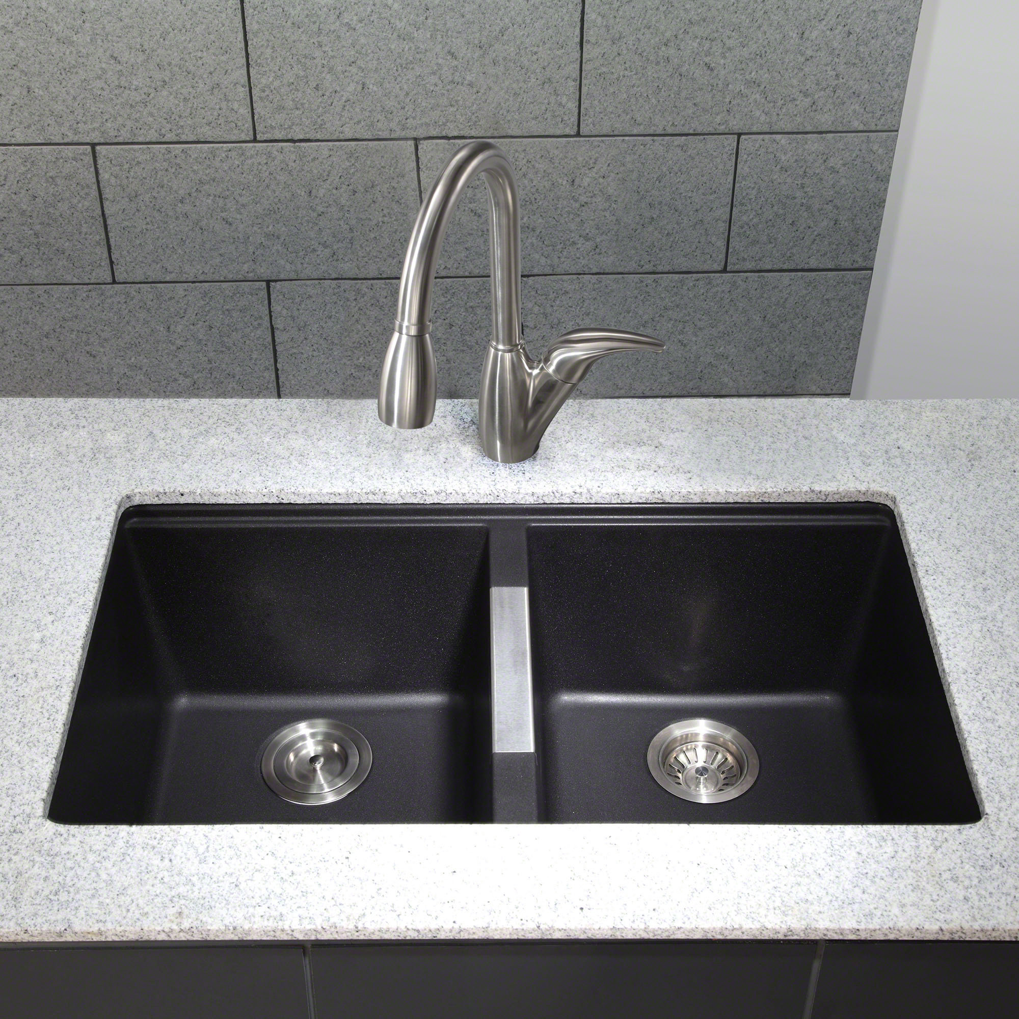 Kraus 32.5" x 18.88" Double Basin Undermount Kitchen Sink & Reviews