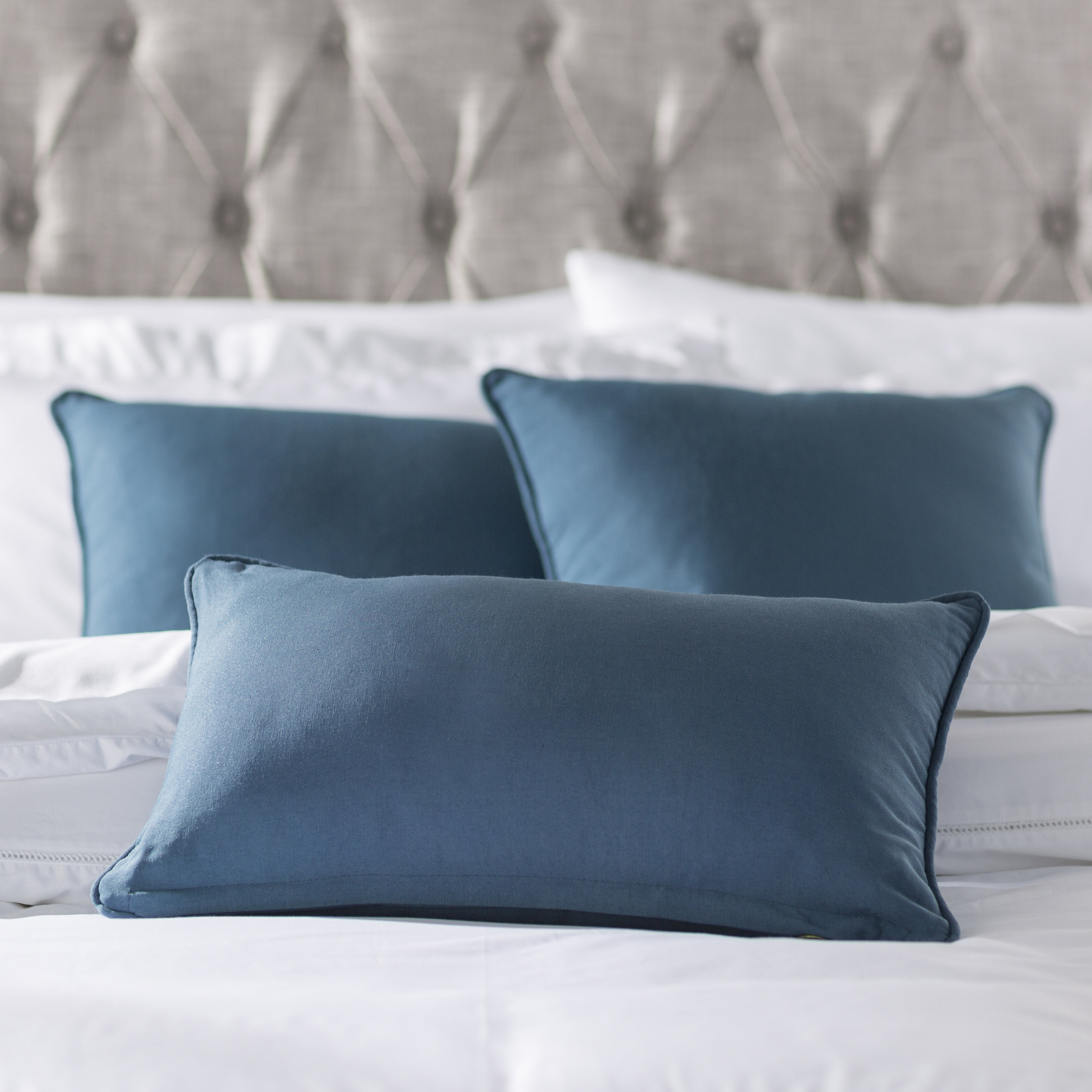 3 piece throw pillow set