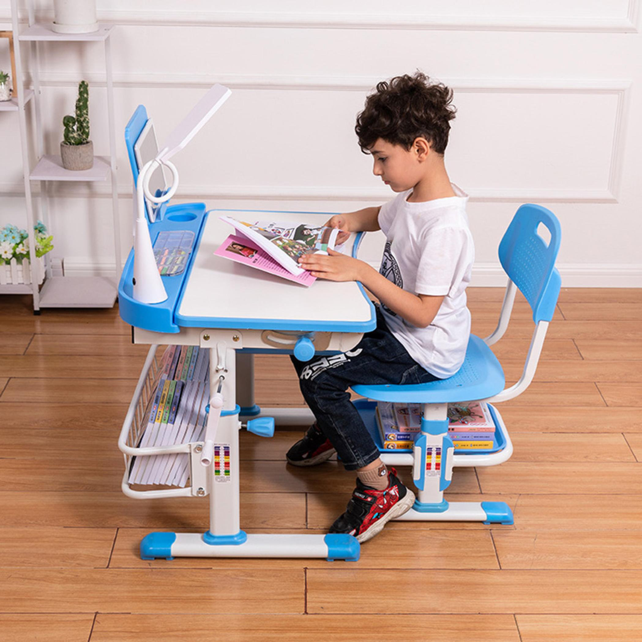 reading table and chair set