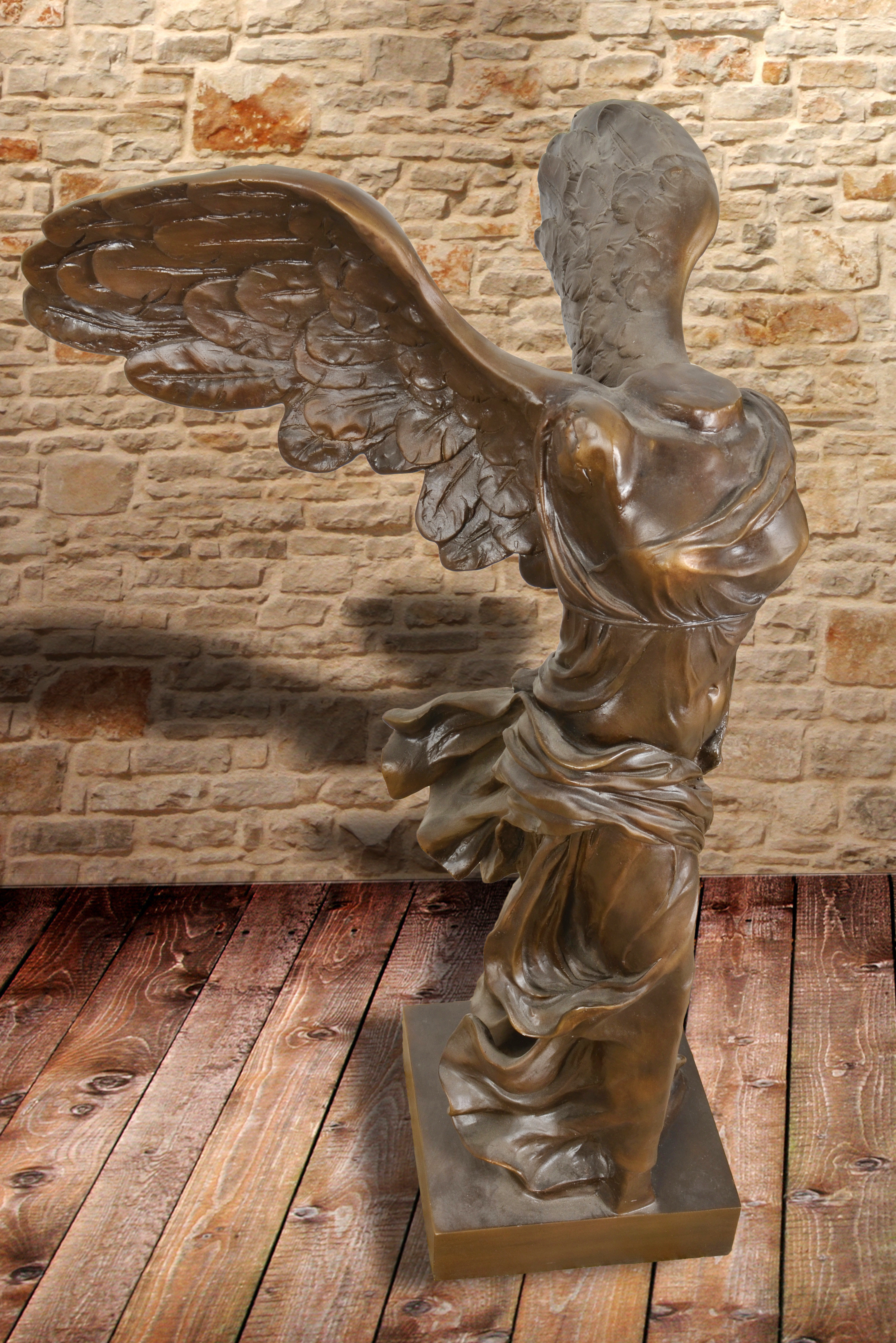 nike of samothrace statue