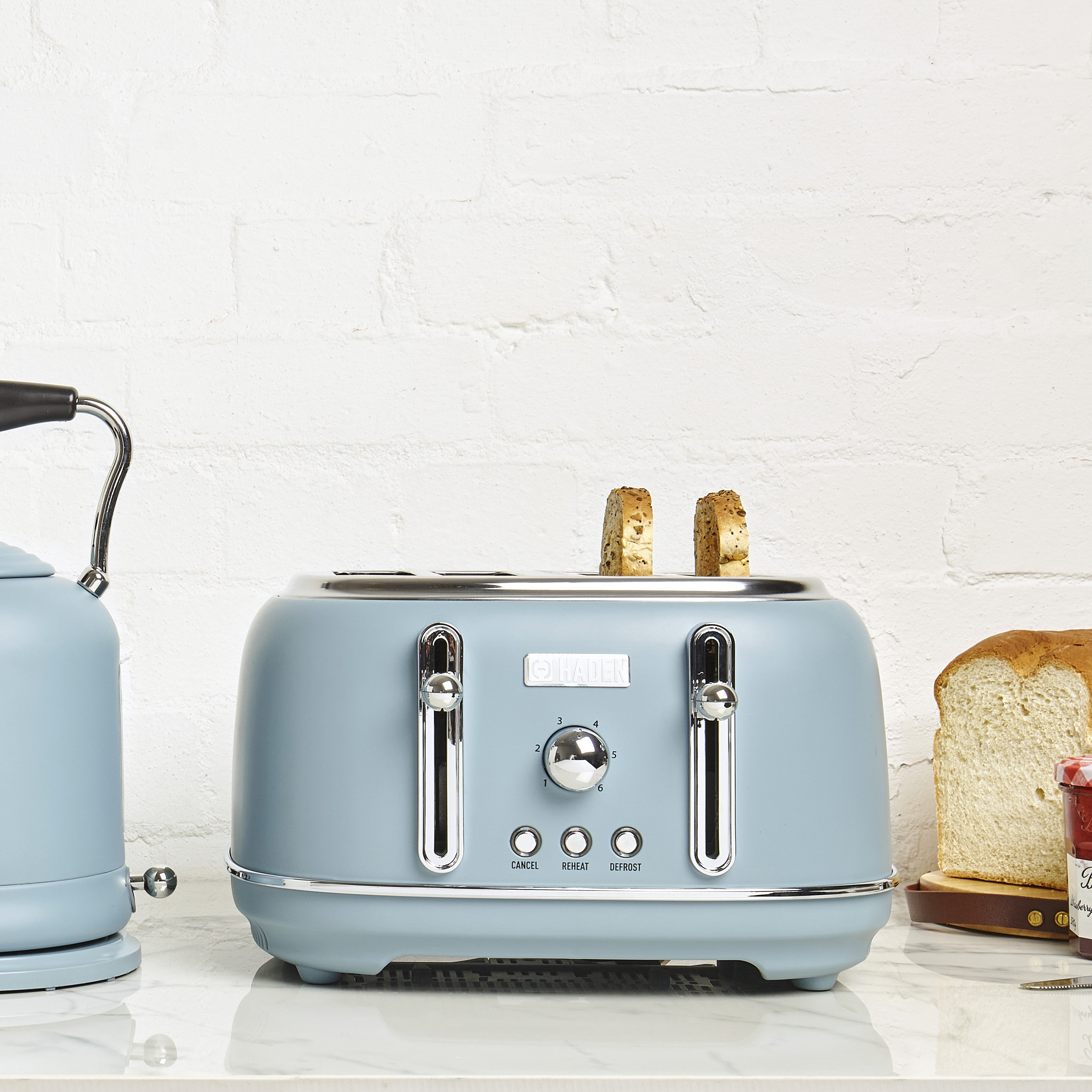 4 slice wide toaster
