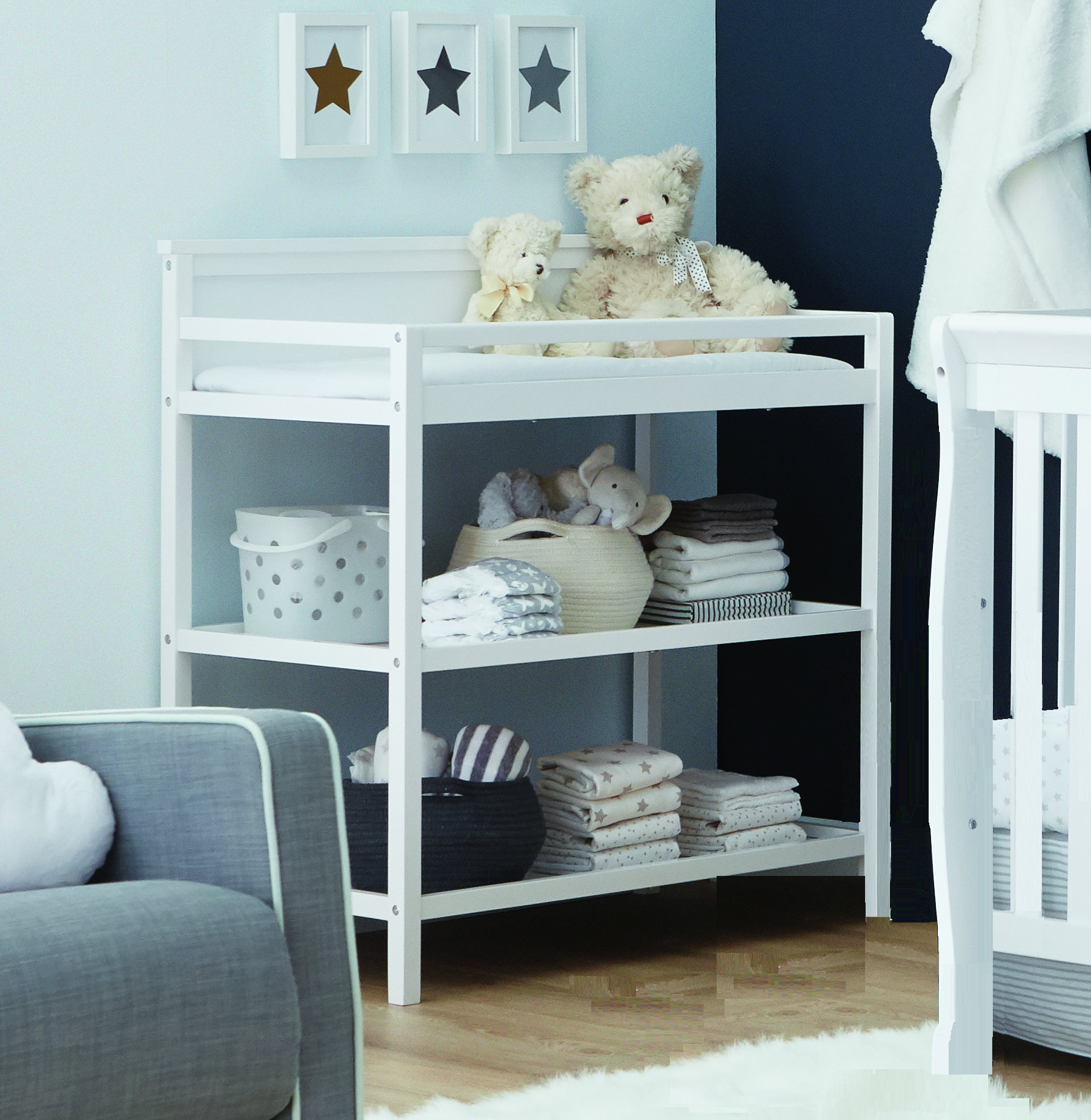 sturdy changing table