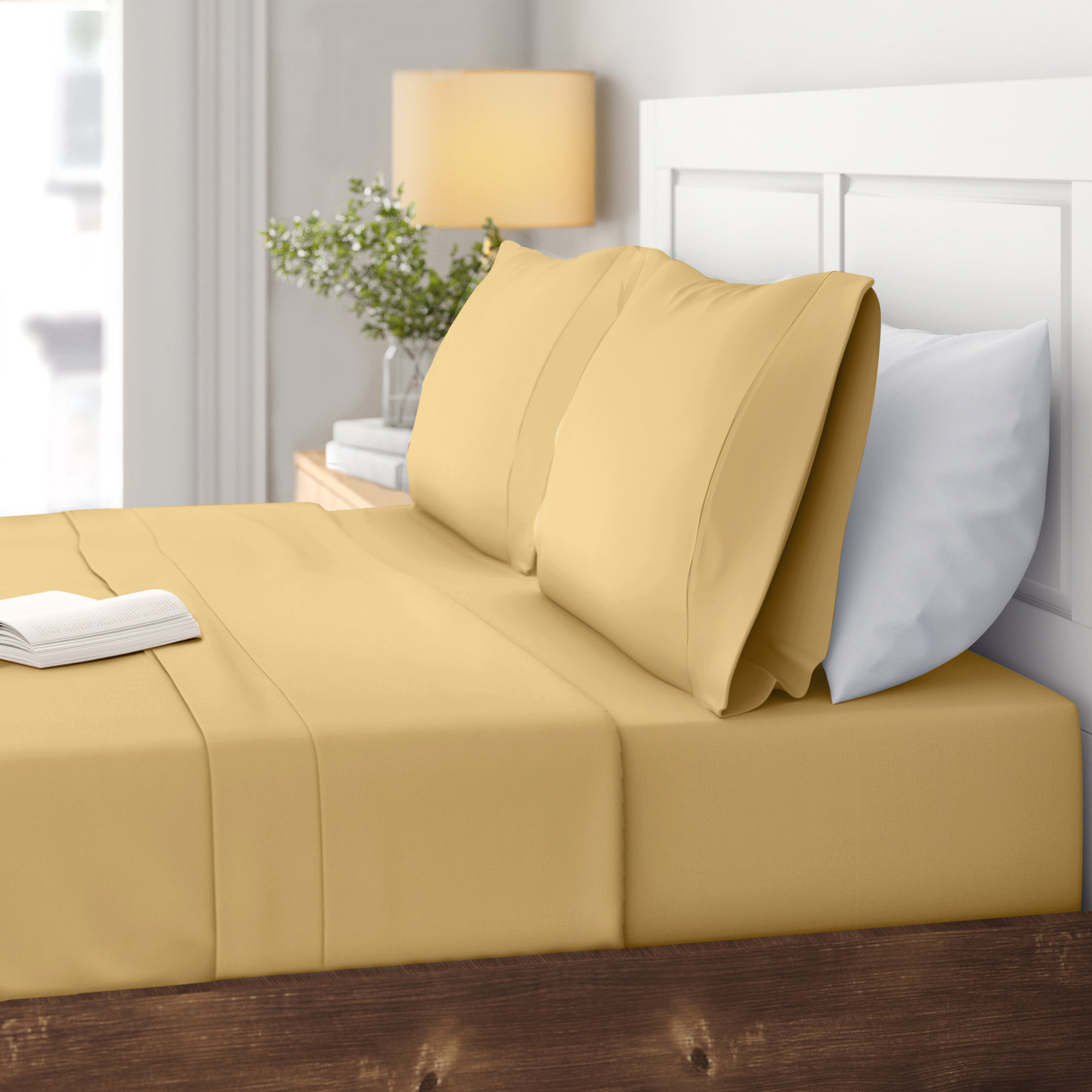 yellow sheets and pillowcases