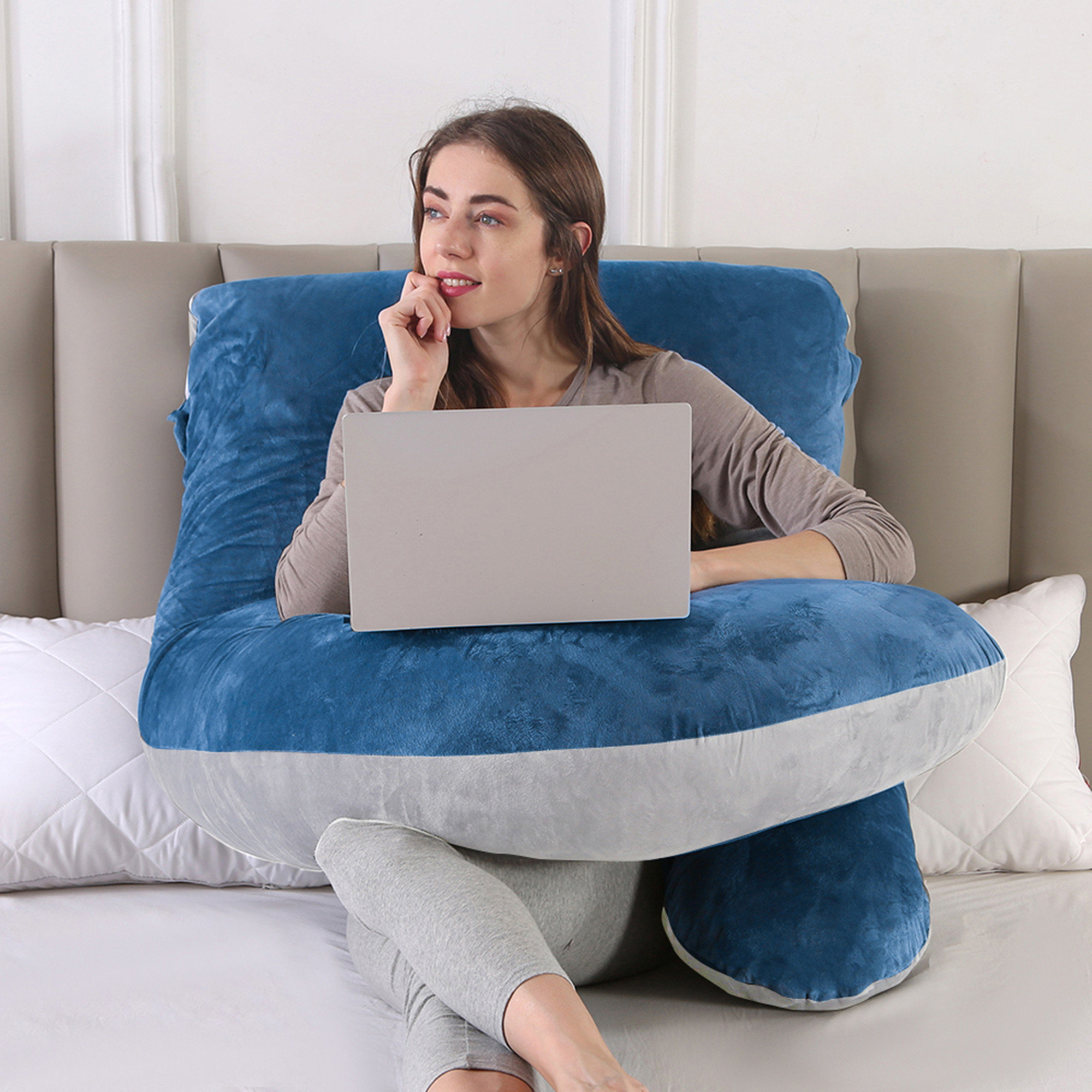 pillow to support hips