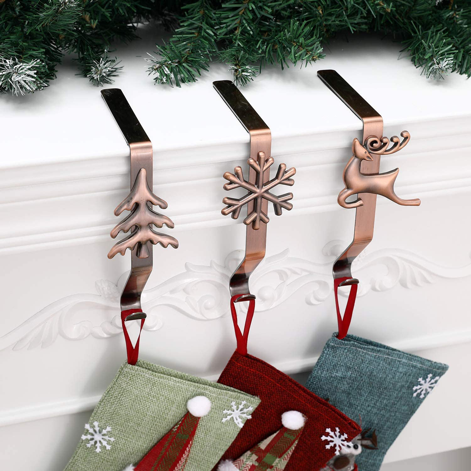 3PCS Christmas Stocking Hooks Metal Holders for Hanging Christmas Decorations,Mantel Hooks for Christmas Party Decoration