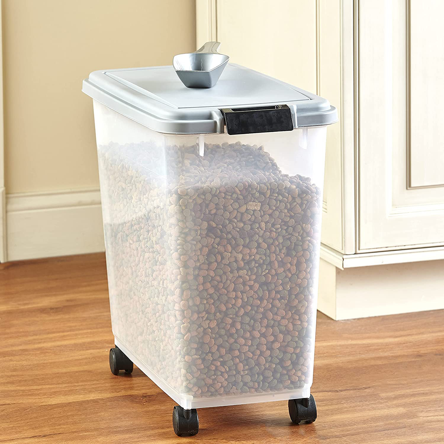 dog food bin on wheels