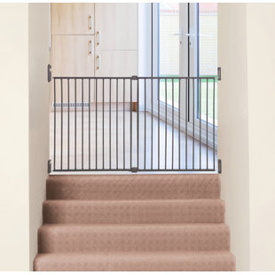 bily expandable metal gate