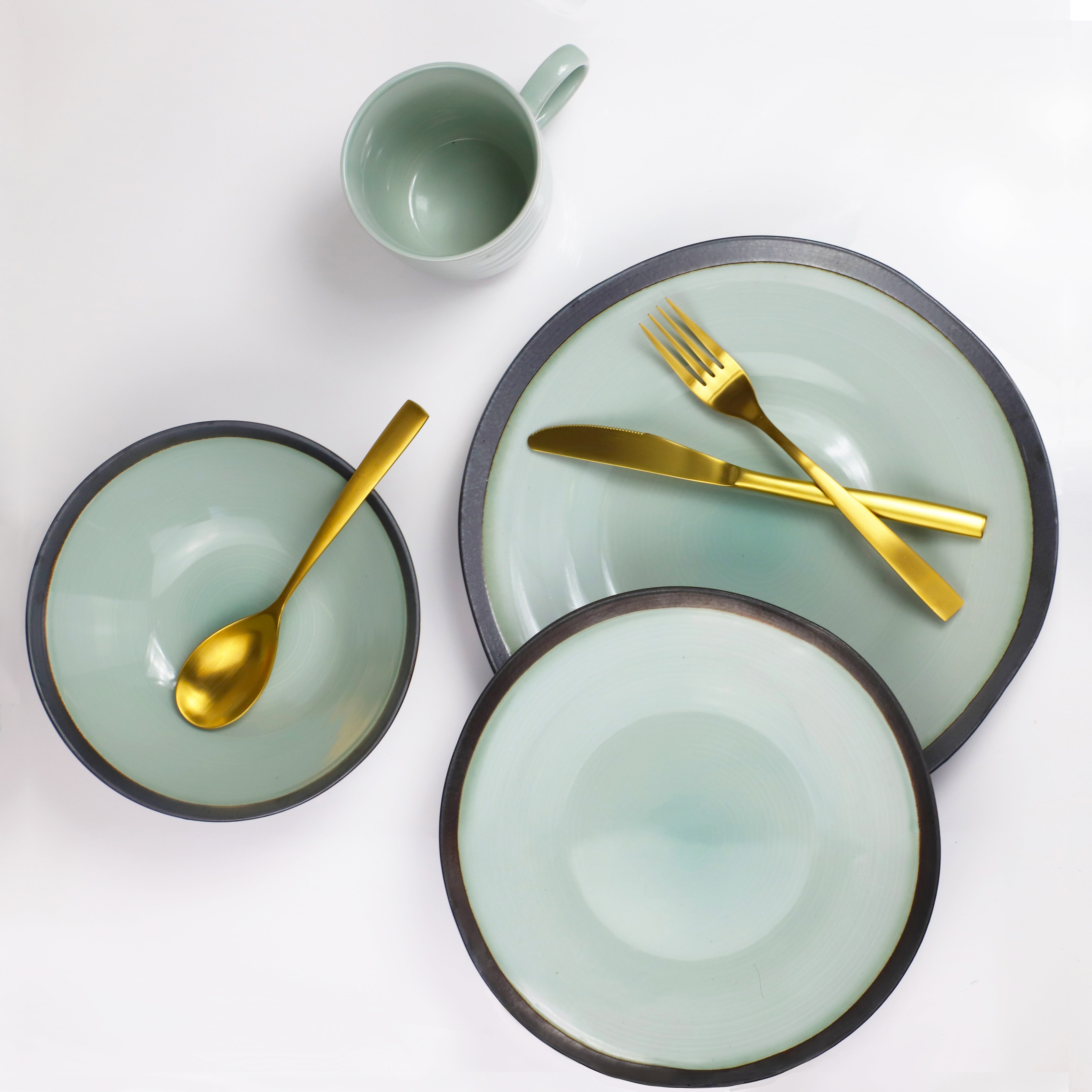 modern crockery set