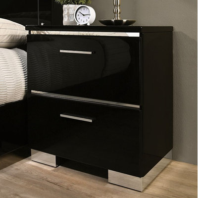 Malupo 2 - Drawer Nightstand in Black